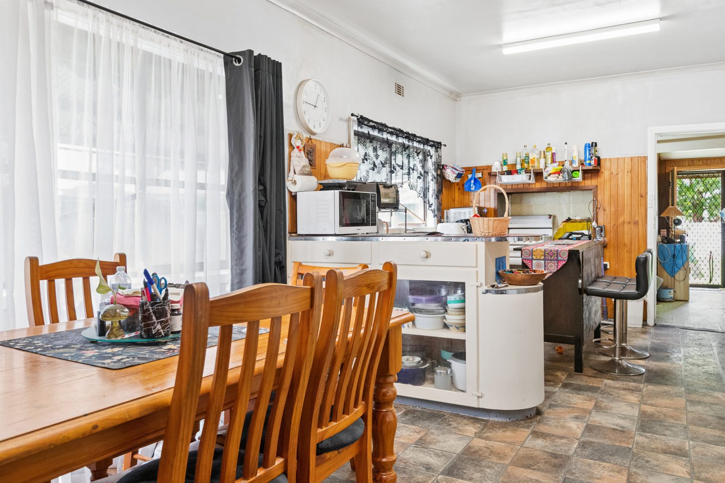 Dining space beside the kitchen